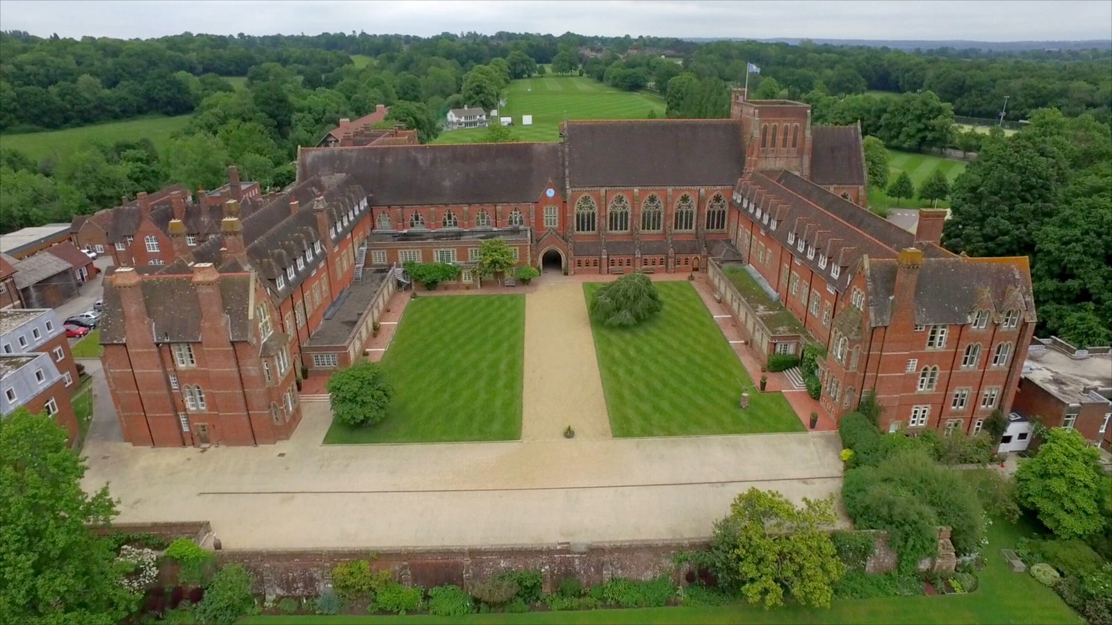 Ardingly girar y recortar